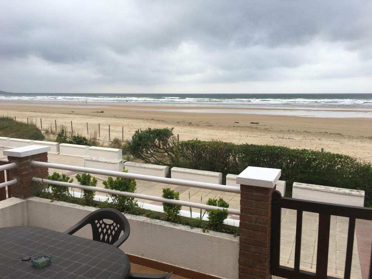Appartamento Apartamento Edificio La Playa Santoña Esterno foto
